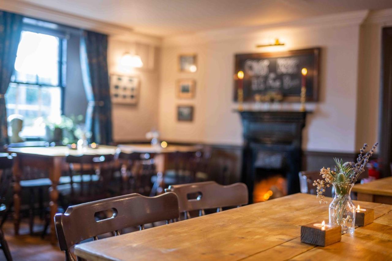 Cross Keys Inn Ettrickbridge Ettrickbridge End Buitenkant foto